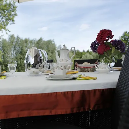 Bed & Breakfast La Cense - Ferme Des Tilleuls 3*